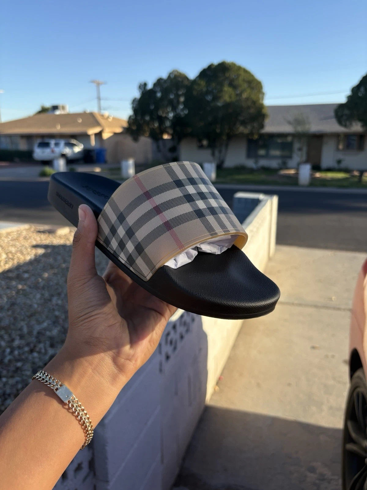 Nayeli, Paramount CA